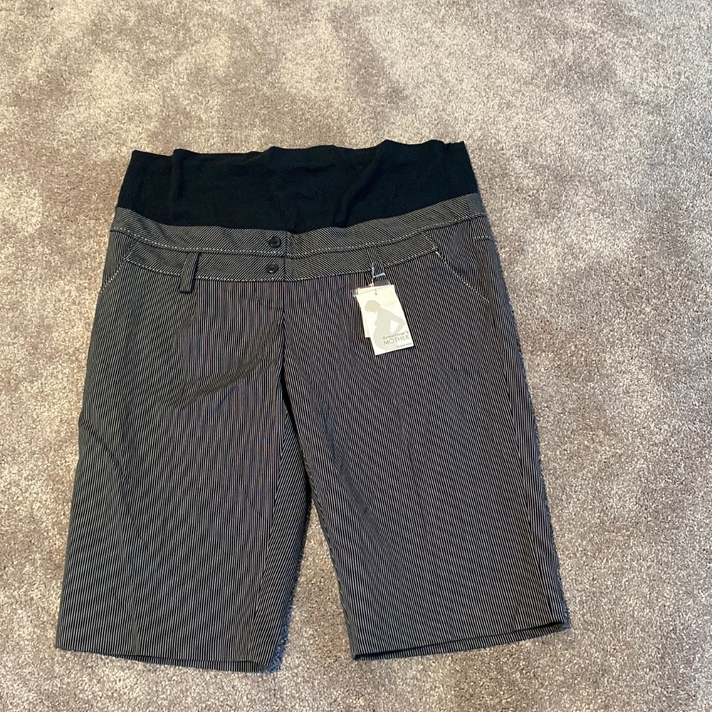 NWT Tomorrow’s Mother Maternity Shorts SIZE L